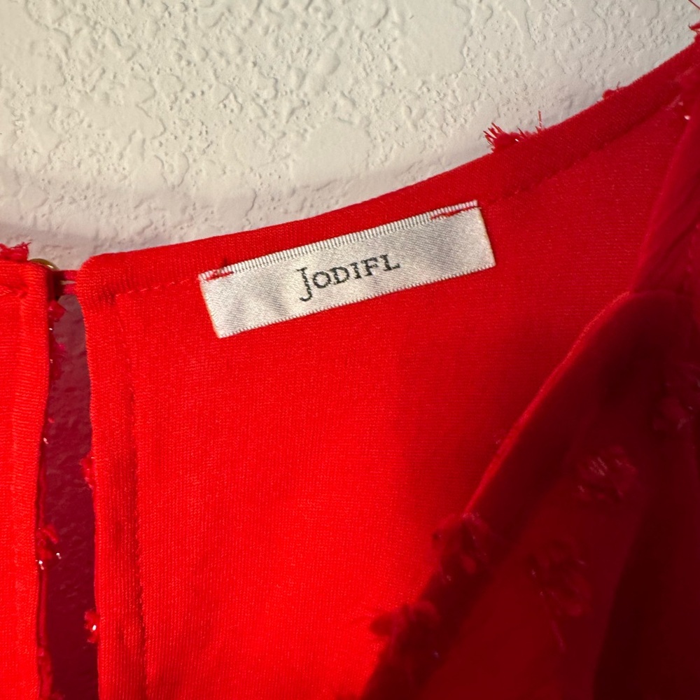 Red Dress - Picture 3 of 3